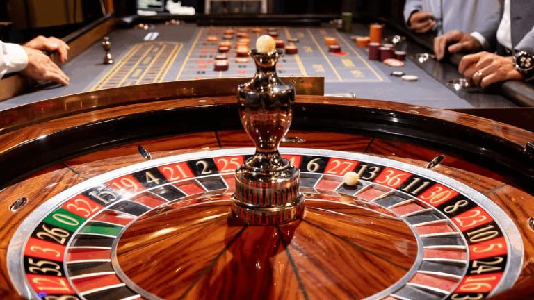 777slots apk ပလက်ဖောင်း Myanmar အတွက် အွန်လိုင်းကစားခြင်း အင်္ဂါရပ်များ